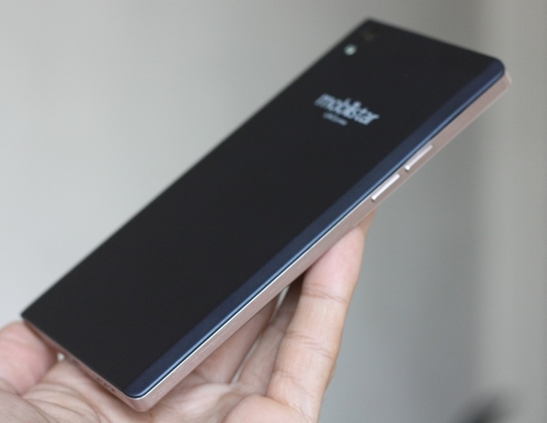Đập hộp Mobiistar Lai Zumbo, giá dưới 3 triệu đồng