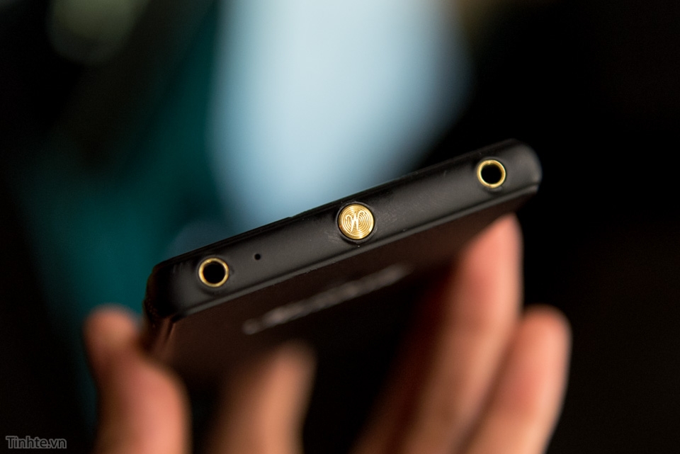 Trên tay Marshall London - smartphone cho người yêu âm nhạc