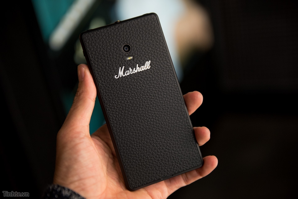 Trên tay Marshall London - smartphone cho người yêu âm nhạc