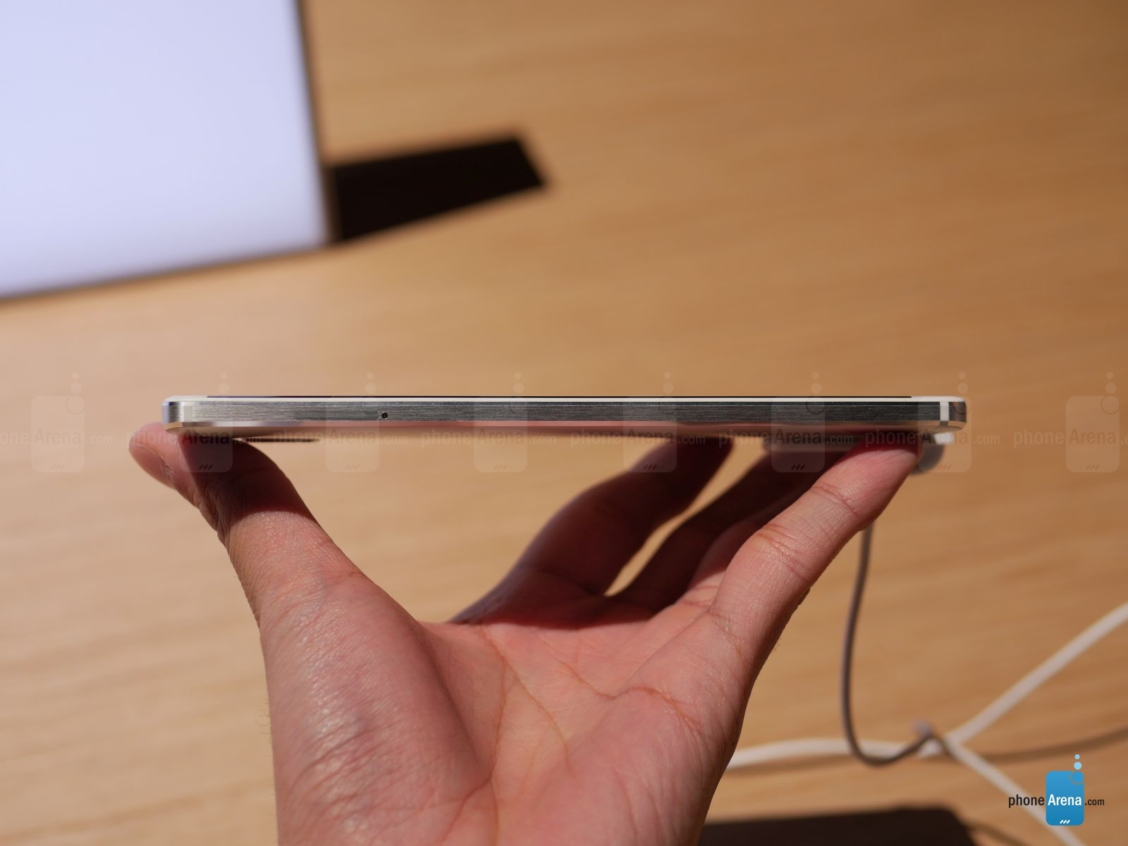 Trên tay Huawei Mate 8