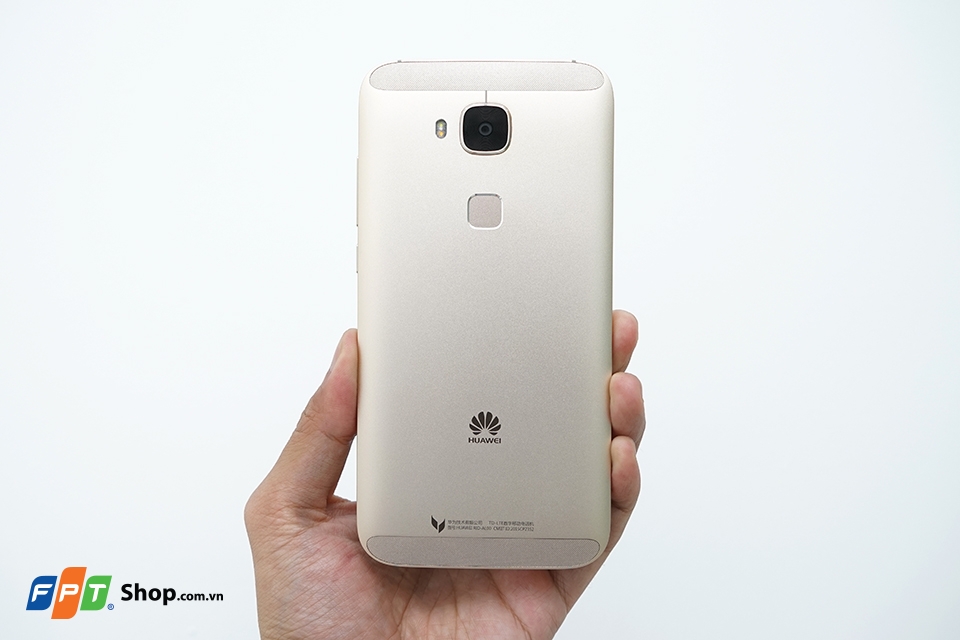 Trên tay Huawei G7 Plus tại FPTShop