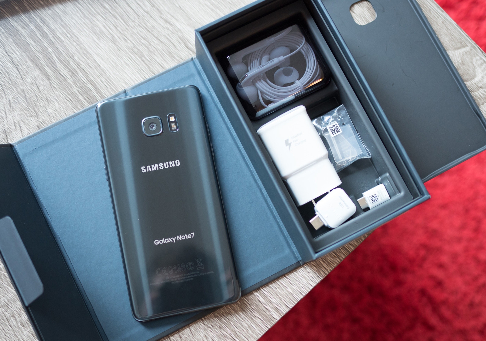 Samsung kiên quyết tung Note 8 sau sự cố Note 7