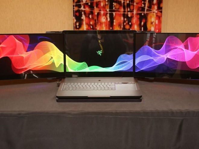 Razer tung laptop siêu khủng với 3 màn hình 4k Razer tung laptop siêu khủng với 3 màn hình 4k