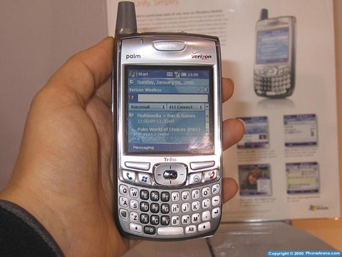 Sau BlackBerry KeyOne, TCL sẽ ra mắt smartphone Palm