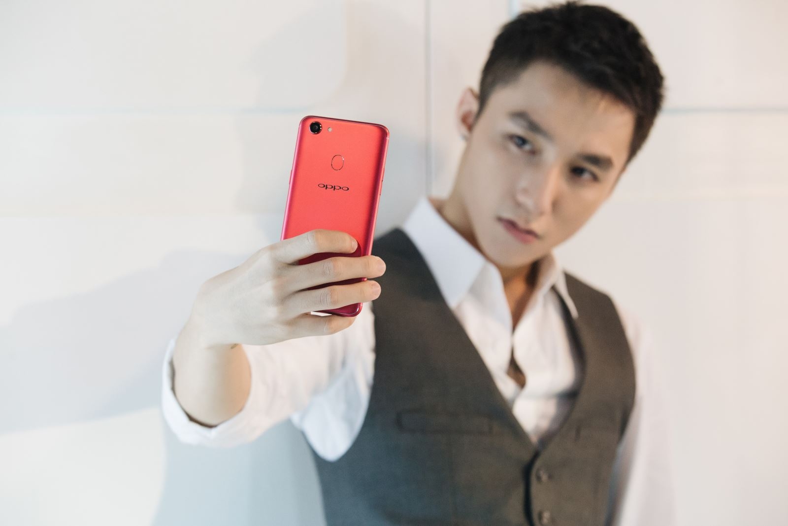 Giải mã cơn sốt OPPO F5 tại Việt Nam hiện nay 90