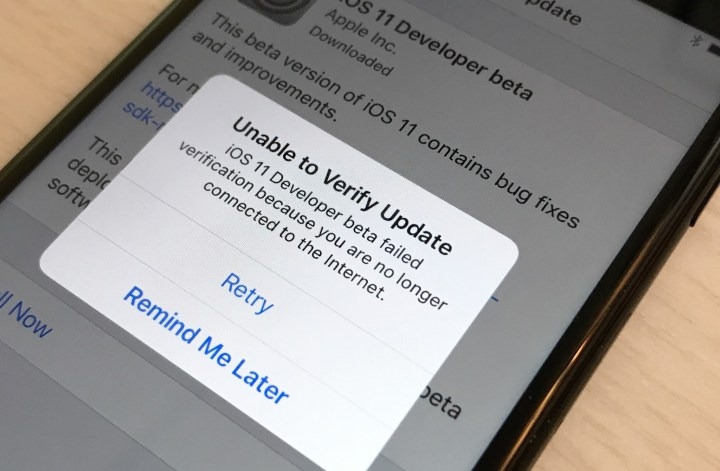 Nên hay không nên cập nhật iOS 11 beta cho iPhone? 8