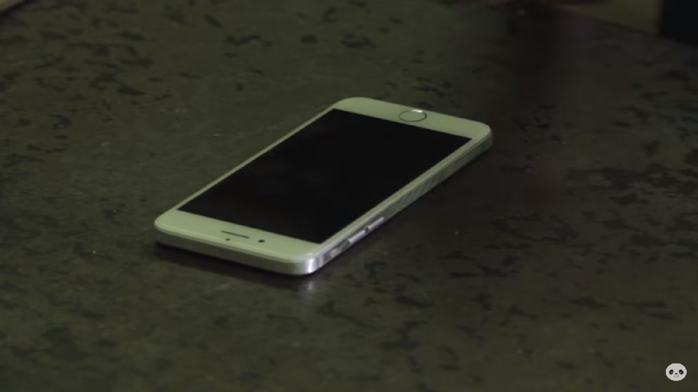 Rùng mình trước video mài lại iPhone 7 để giống iPhone 5s 23