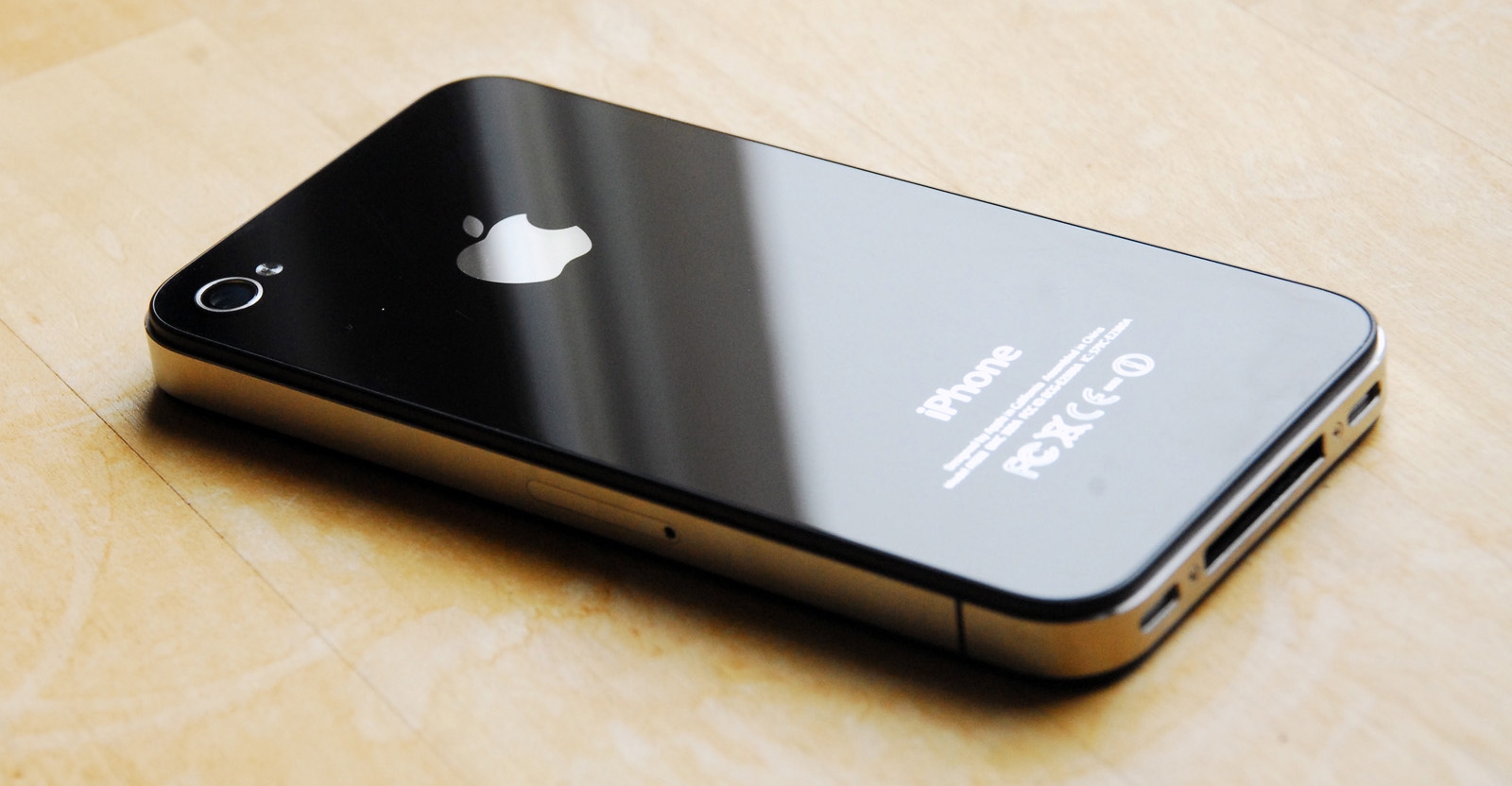 5 lần biến hóa ngoại hình của iPhone 2