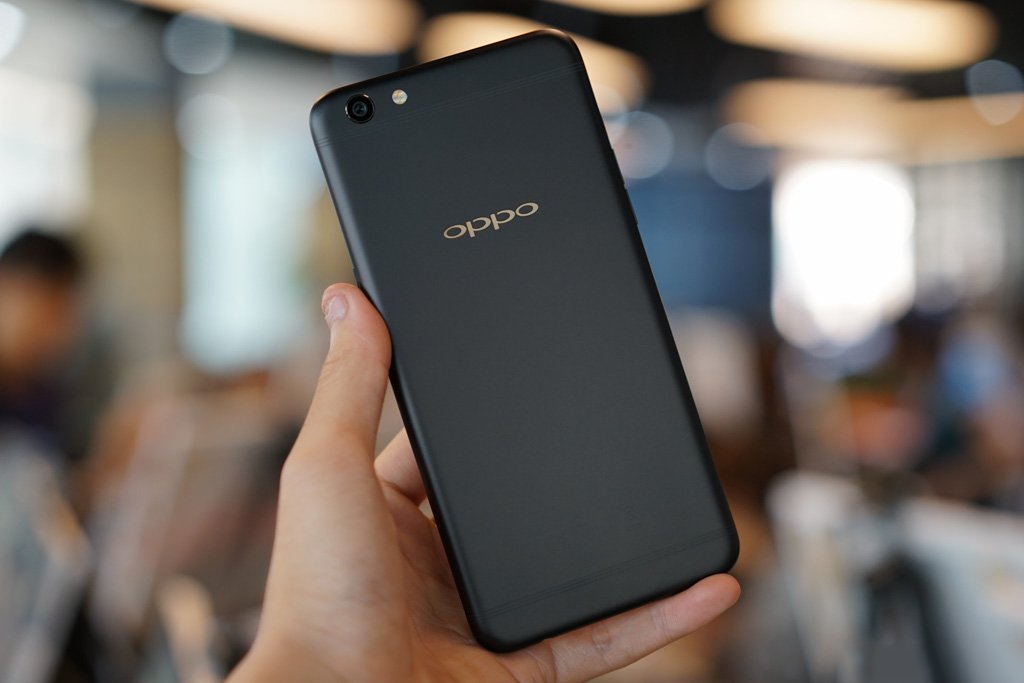 5 smartphone bán chạy nhất FPT Shop tuần 2 tháng 7 095