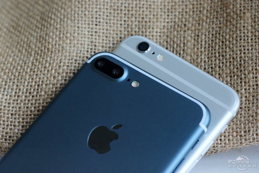 Cuối năm nay, hãy chọn iPhone 7s thay vì iPhone 8 0
