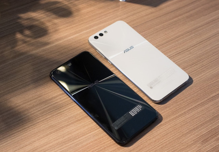 10 smartphone siêu phẩm đang gây bão cộng đồng mạng hiện nay 78