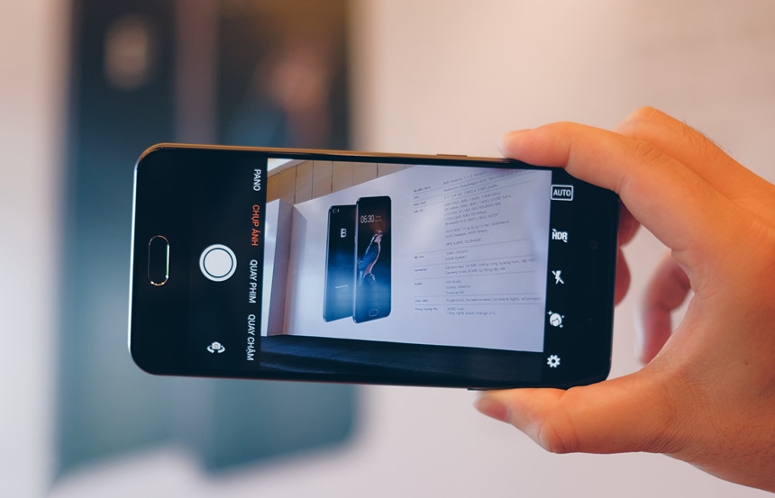 4 điều thú vị ở Bphone 2017 mà bạn không thể tìm thấy ở iPhone 87