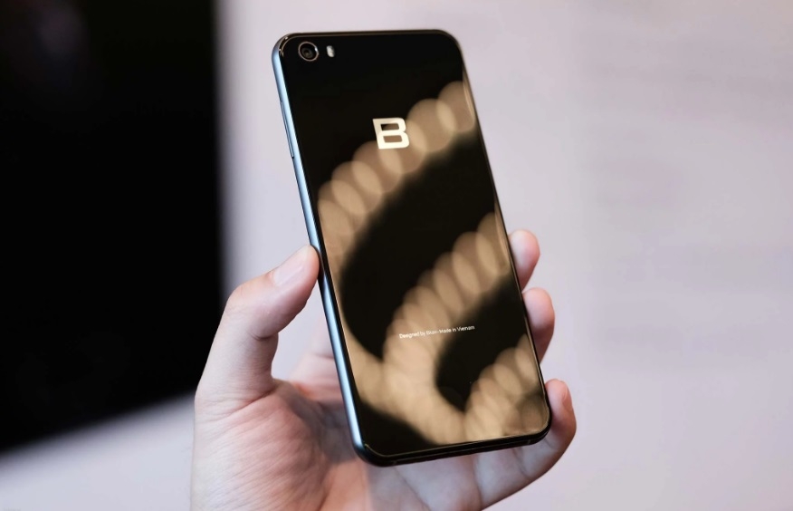 4 điều thú vị ở Bphone 2017 mà bạn không thể tìm thấy ở iPhone 1