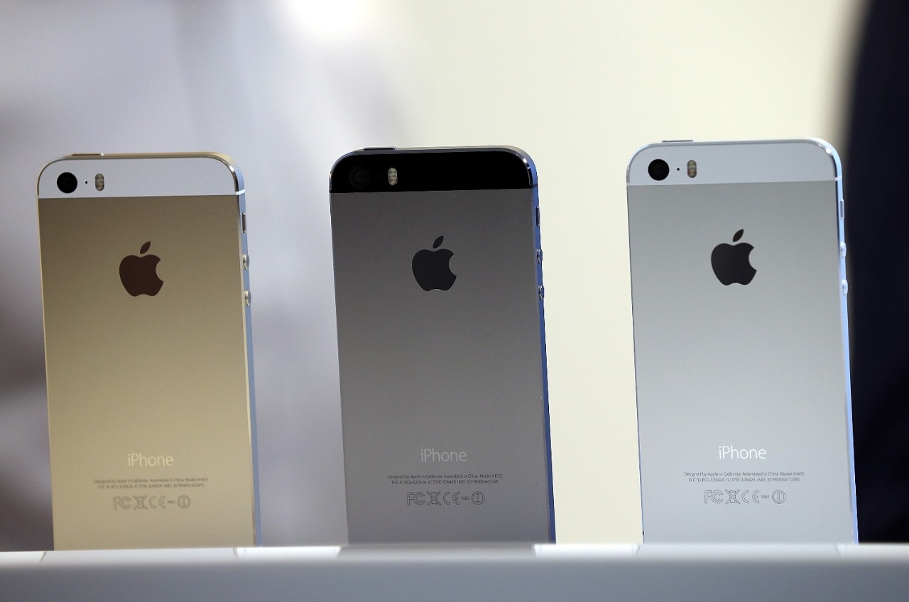 Nhìn lại sự biến hóa màu sắc của iPhone sau 10 năm 9