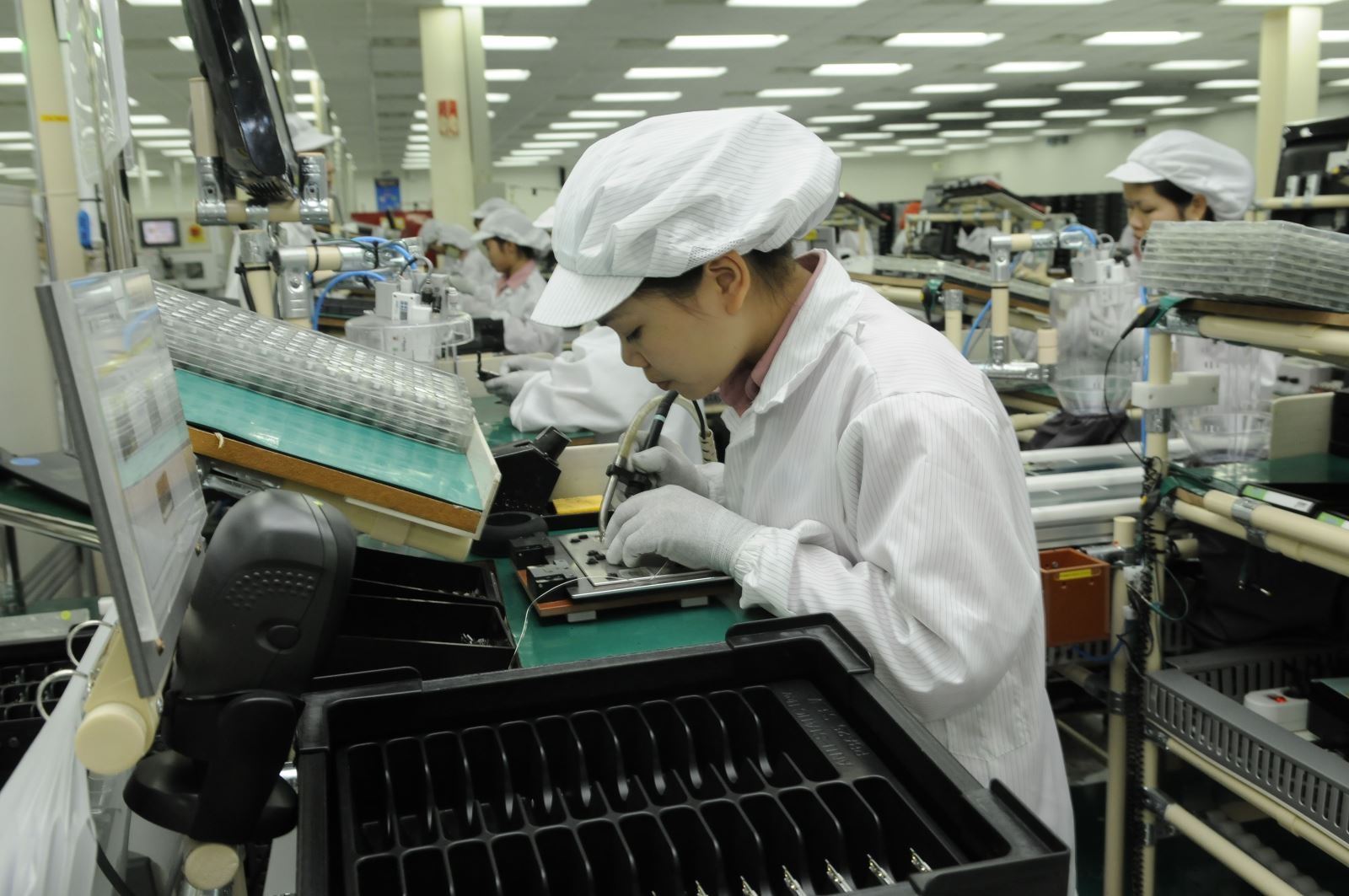 Giải mã mức giá rẻ hấp dẫn của smartphone Trung Quốc 1