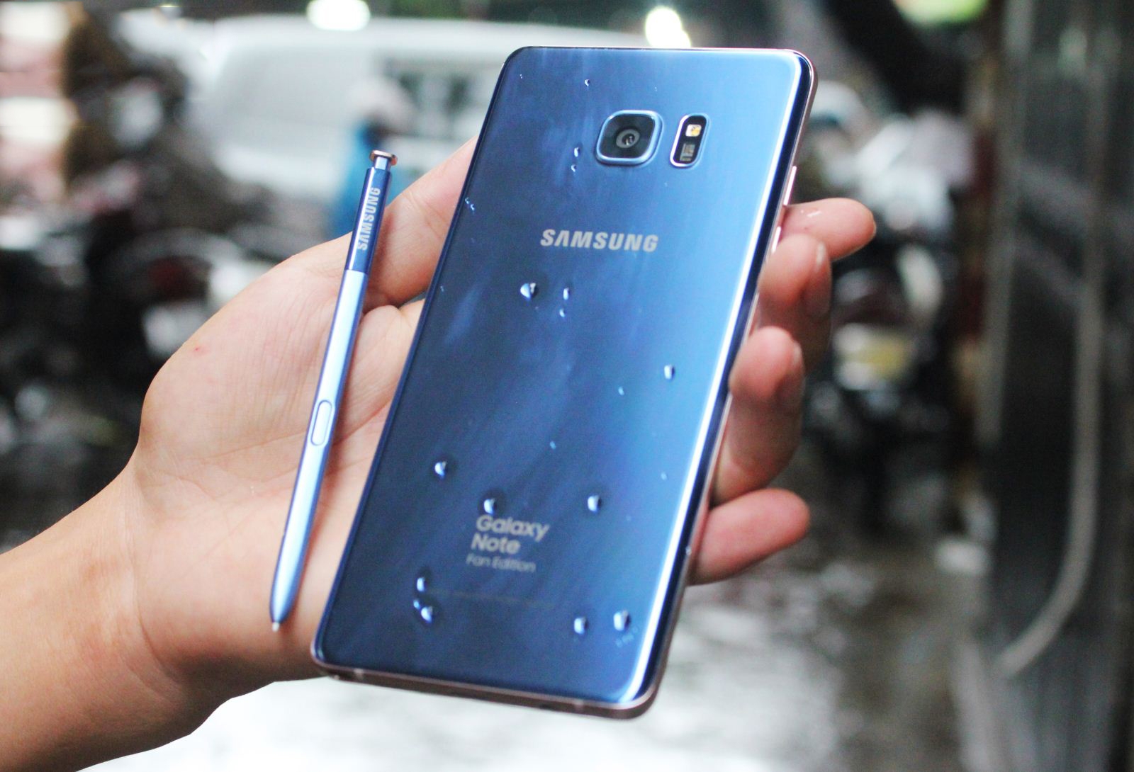 4 vũ khí sẽ giúp Galaxy Note FE đốn tim khách hàng Việt 78