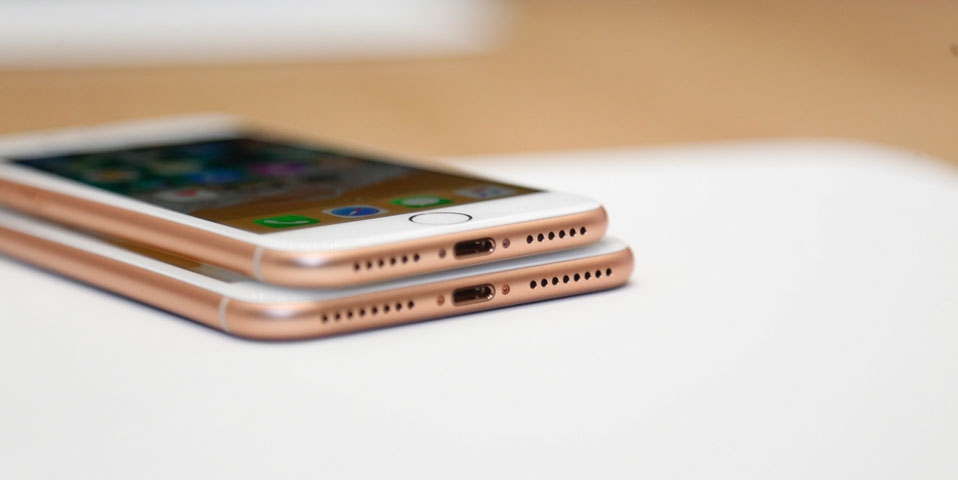 Nếu iPhone X không xuất hiện, liệu iPhone 8 Plus có phải đối thủ của Galaxy Note 8? 78