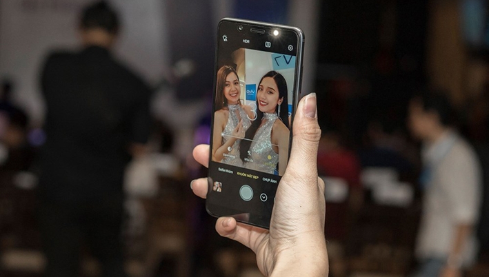 5 smartphone selfie nổi trội ở Việt Nam năm 2017 5