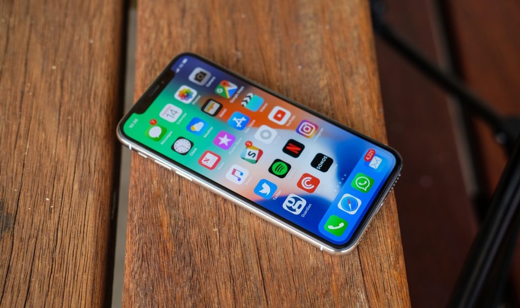 Điểm mặt 5 smartphone tràn viền nổi bật năm 2017 6