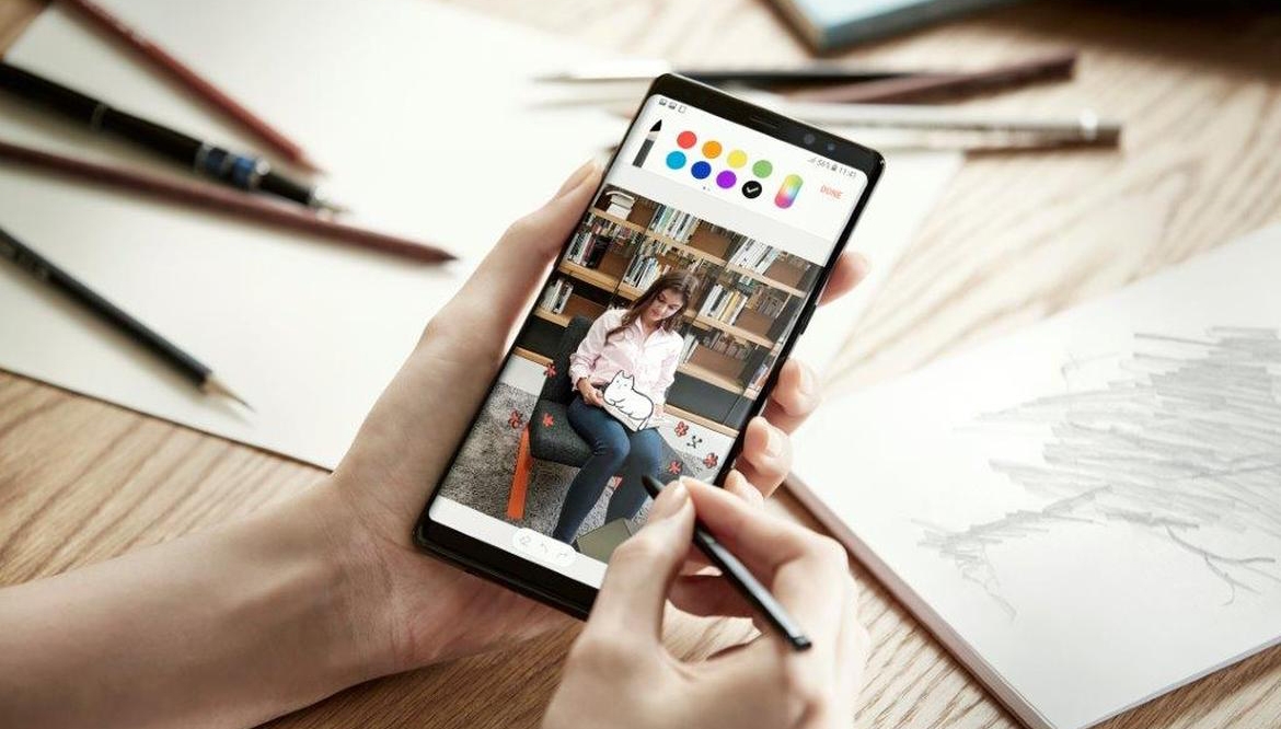 Điểm mặt 5 smartphone tràn viền nổi bật năm 2017 9