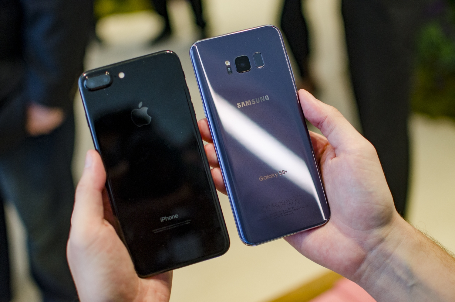 Tại sao Galaxy S9 lên cơn sốt dù còn lâu máy mới lên kệ? 12