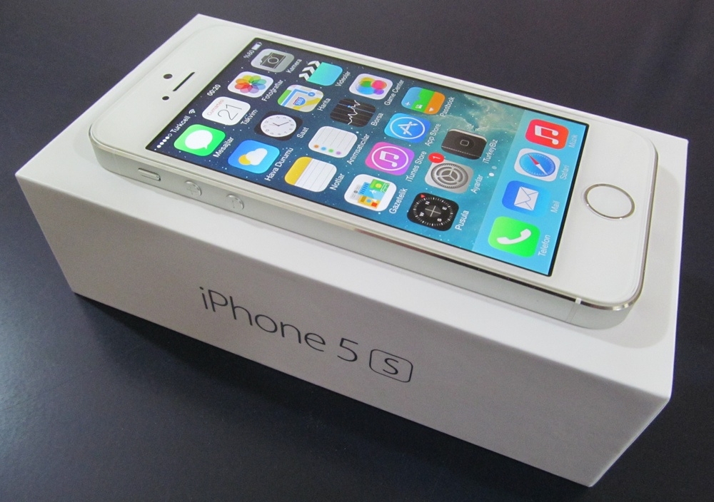 Nhìn lại cuộc cạnh tranh khốc liệt giữa iPhone và Samsung Galaxy (Phần 2) 1