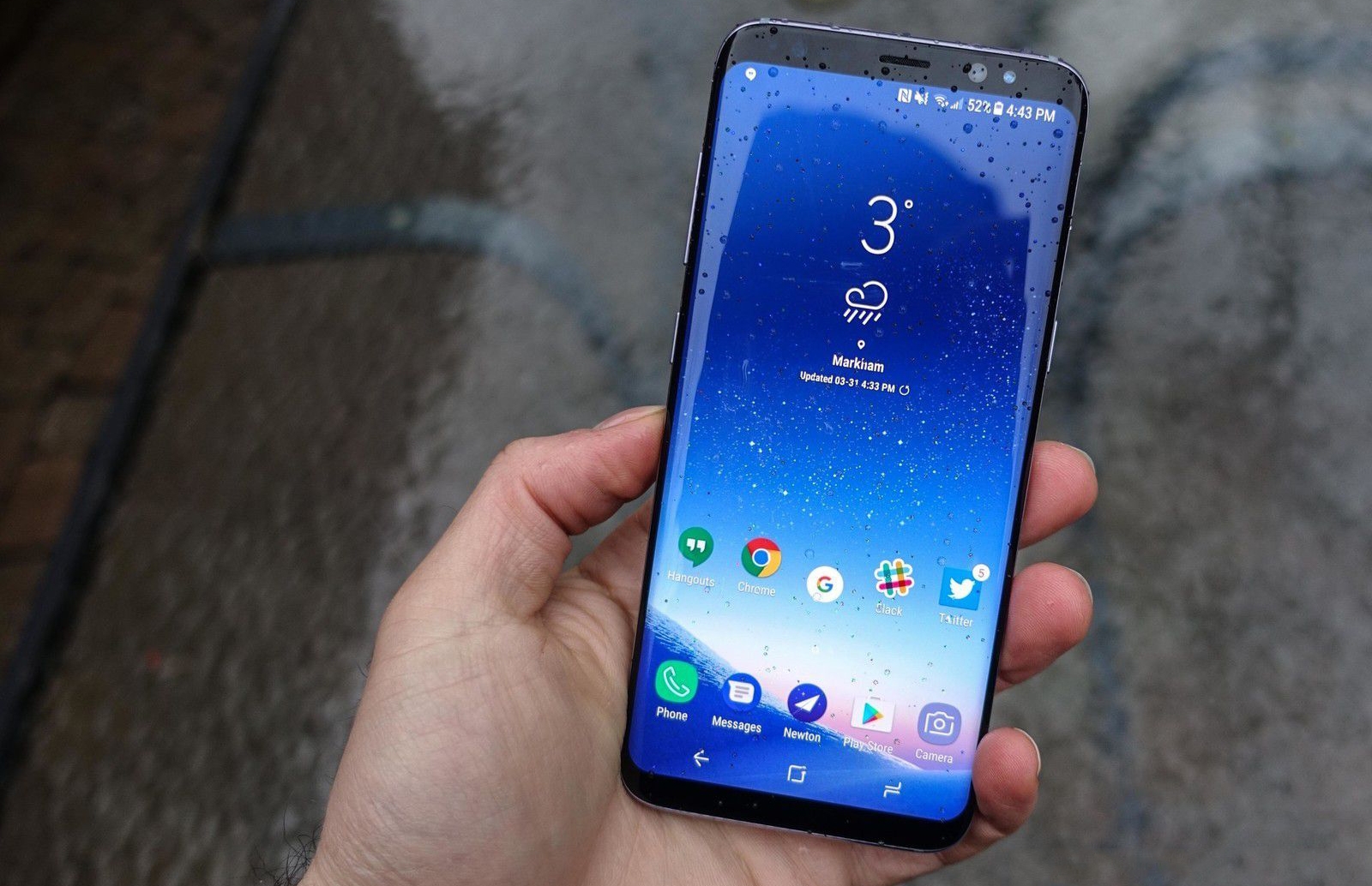 Những đối thủ khiến Nokia 8 phải e ngại khi về tới thị trường Việt Nam 3