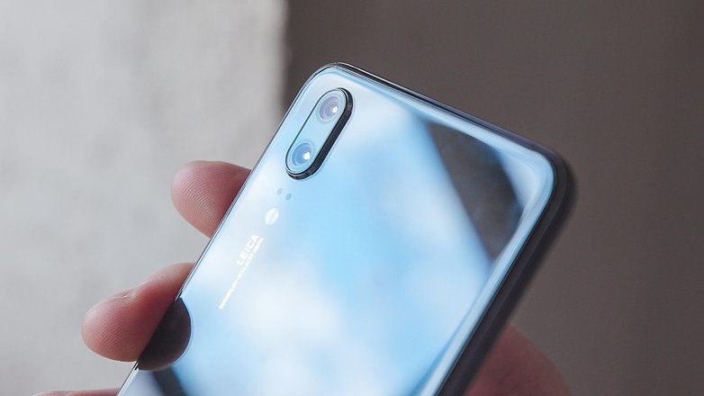 So sánh Huawei P20 và Huawei P10: bước nhảy vọt công nghệ của Huawei 7