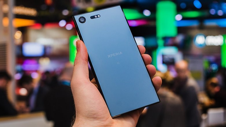 HTC U11 đọ sức Sony Xperia XZ Premium: cuộc đối đầu đỉnh cao 2017 2