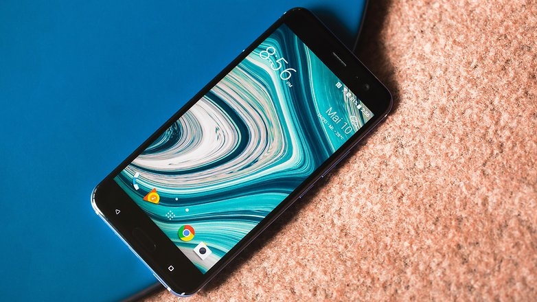 HTC U11 đọ sức Sony Xperia XZ Premium: cuộc đối đầu đỉnh cao 2017 3