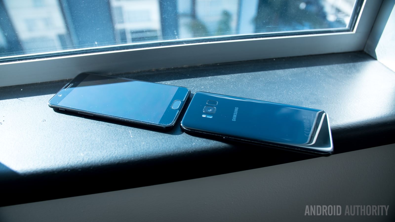 OnePlus 5 đọ sức Galaxy S8: cuộc đụng độ giữa 2 siêu phẩm 1