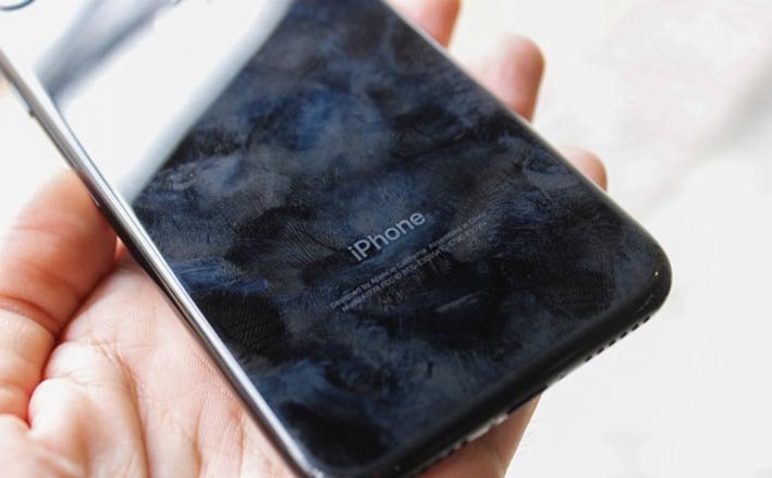 iPhone 7 Jet Black khoe sắc cùng Galaxy S7 edge đen, máy nào đẹp hơn? 10