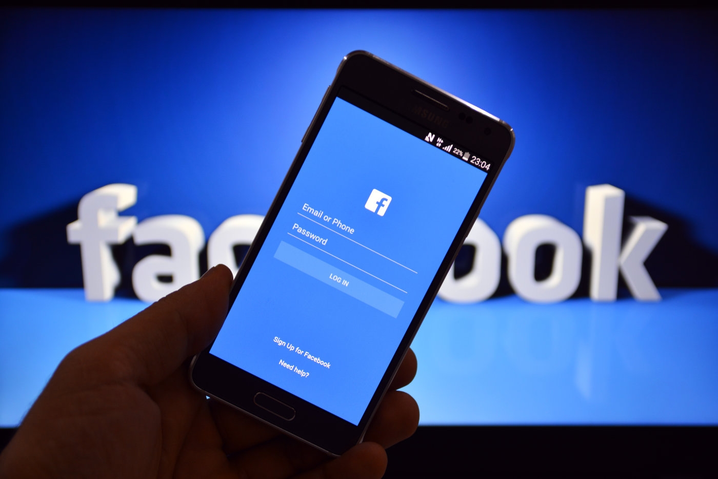 Muốn có thêm 20% pin cho điện thoại, hãy xóa ngay ứng dụng Facebook 3