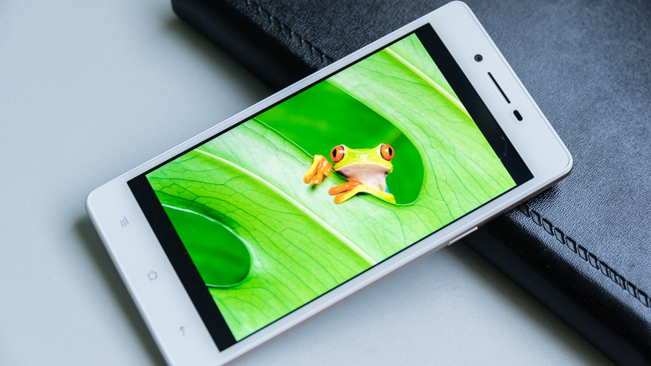 10 smartphone bán chạy nhất tại Việt Nam trong tháng 10 3
