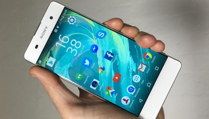 10 smartphone được người Việt ưa chuộng nhất tháng 1 1