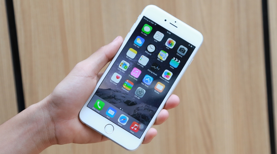 4 chiếc iPhone giảm giá sốc tại FPT Shop dịp Halloween 6
