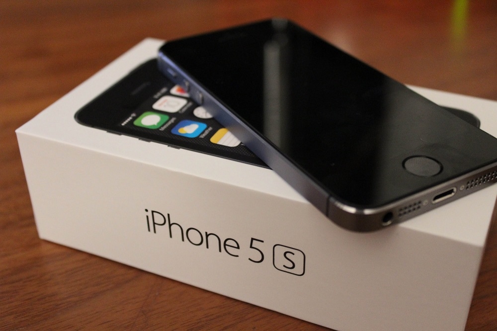 4 chiếc iPhone giảm giá sốc tại FPT Shop dịp Halloween