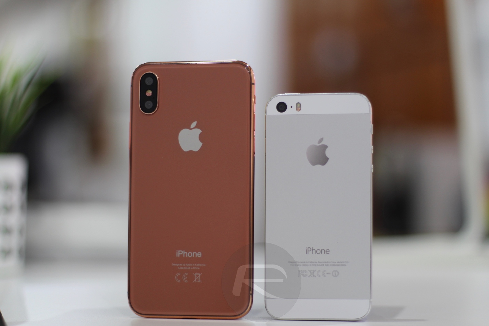 Ngắm nhìn iPhone 8 đọ dáng với tất cả các thế hệ iPhone trước 89