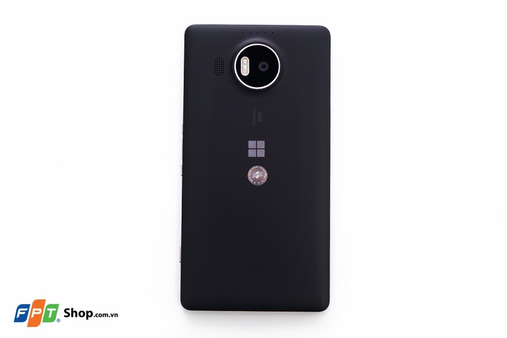 Trên tay Lumia 950XL chính hãng tại FPT Shop Trên tay Lumia 950XL chính hãng tại FPT Shop