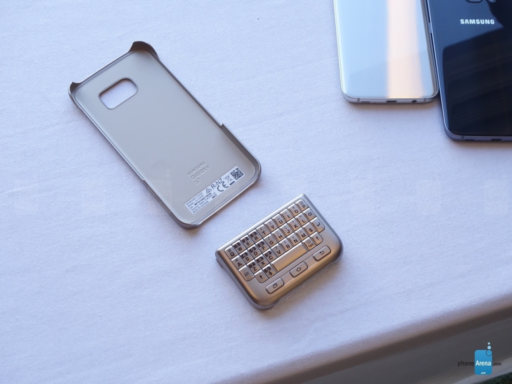 Trên tay Galaxy S7 & S7 edge cùng các phụ kiện cực kool Trên tay Galaxy S7 & S7 edge cùng các phụ kiện cực kool