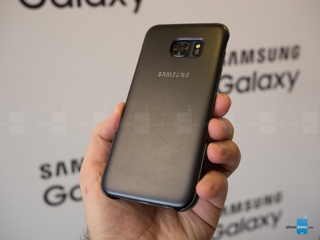Trên tay Galaxy S7 & S7 edge cùng các phụ kiện cực kool Trên tay Galaxy S7 & S7 edge cùng các phụ kiện cực kool