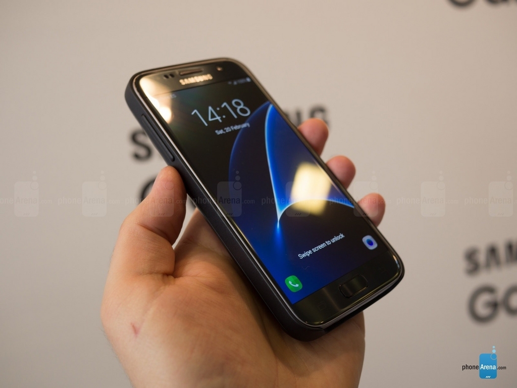Trên tay Galaxy S7 & S7 edge cùng các phụ kiện cực kool Trên tay Galaxy S7 & S7 edge cùng các phụ kiện cực kool