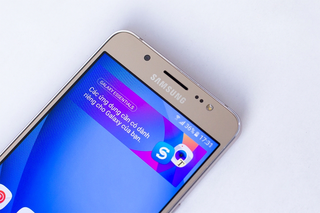 Galaxy J5 & J7 2016 lựa chọn đáng giá phân khúc bình dân