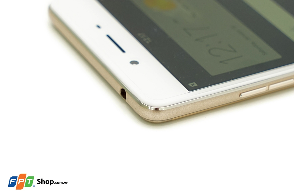 Trên tay Oppo F1 - Smartphone cho người thích sống ảo Trên tay Oppo F1 - Smartphone cho người thích sống ảo