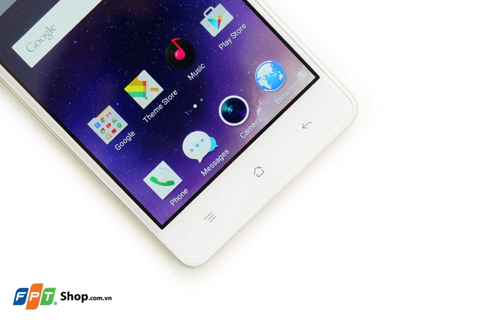 Trên tay Oppo F1 - Smartphone cho người thích sống ảo Trên tay Oppo F1 - Smartphone cho người thích sống ảo