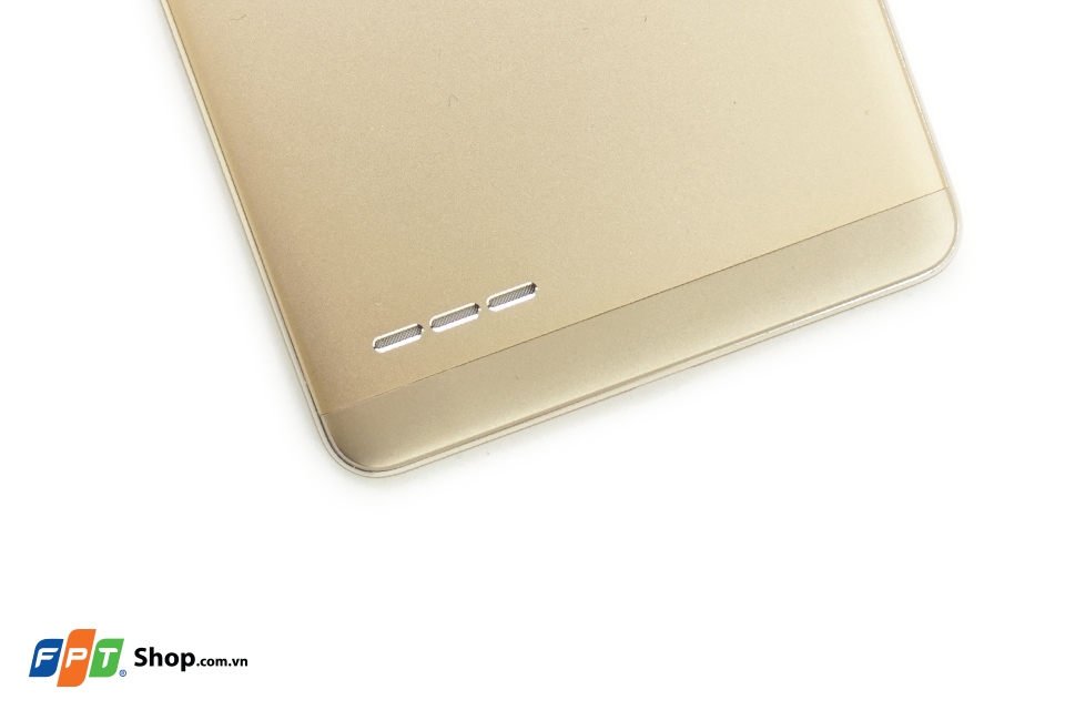 Trên tay Oppo F1 - Smartphone cho người thích sống ảo Trên tay Oppo F1 - Smartphone cho người thích sống ảo