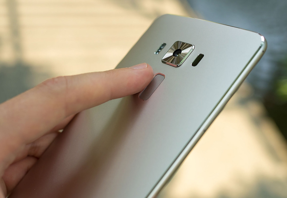 4 điểm hấp dẫn nhất trên Asus ZenFone 3 Deluxe