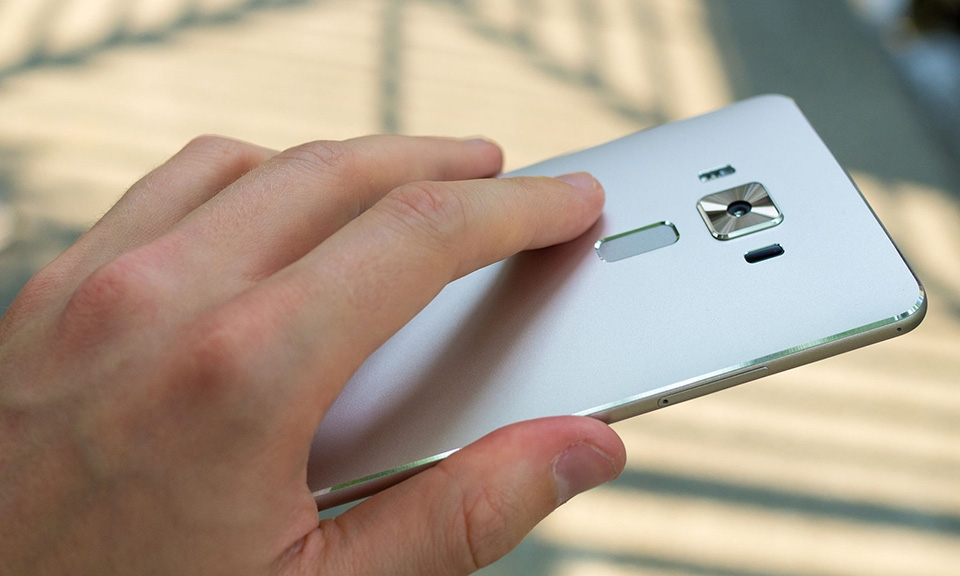 4 điểm hấp dẫn nhất trên Asus ZenFone 3 Deluxe