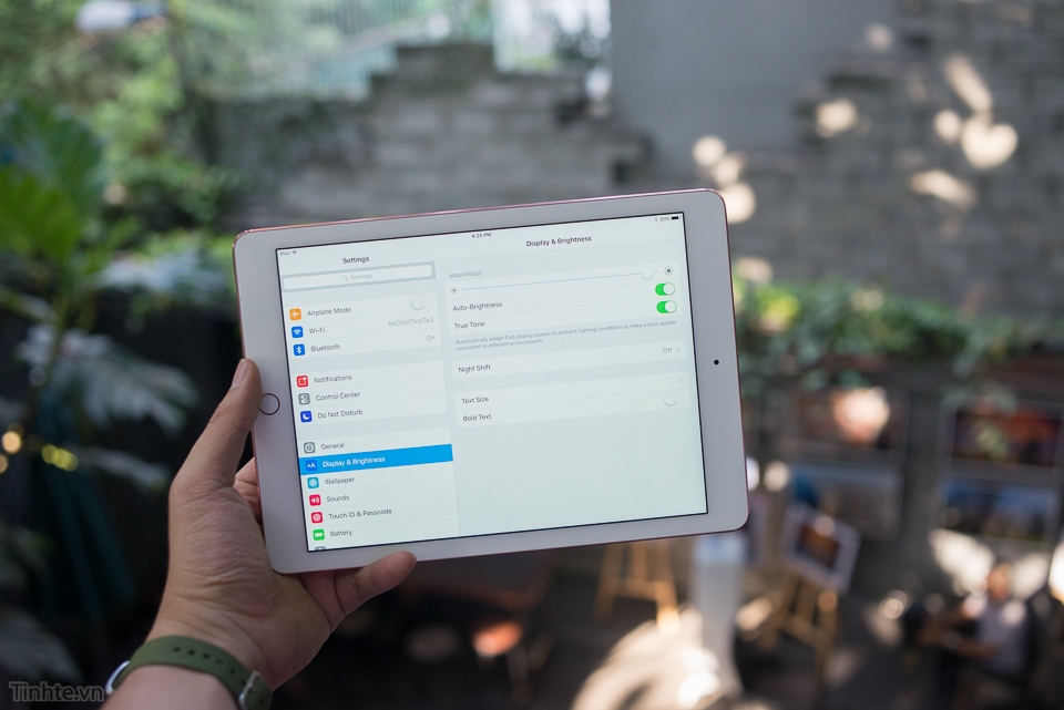 Trên tay iPad Pro 9,7 inch