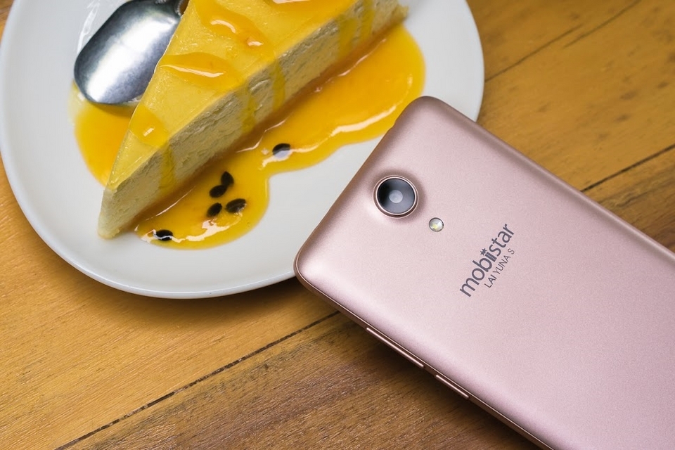 Top 4 smartphone màu Vàng Hồng đẹp nhất hiện nay Top 4 smartphone màu Vàng Hồng đẹp nhất hiện nay